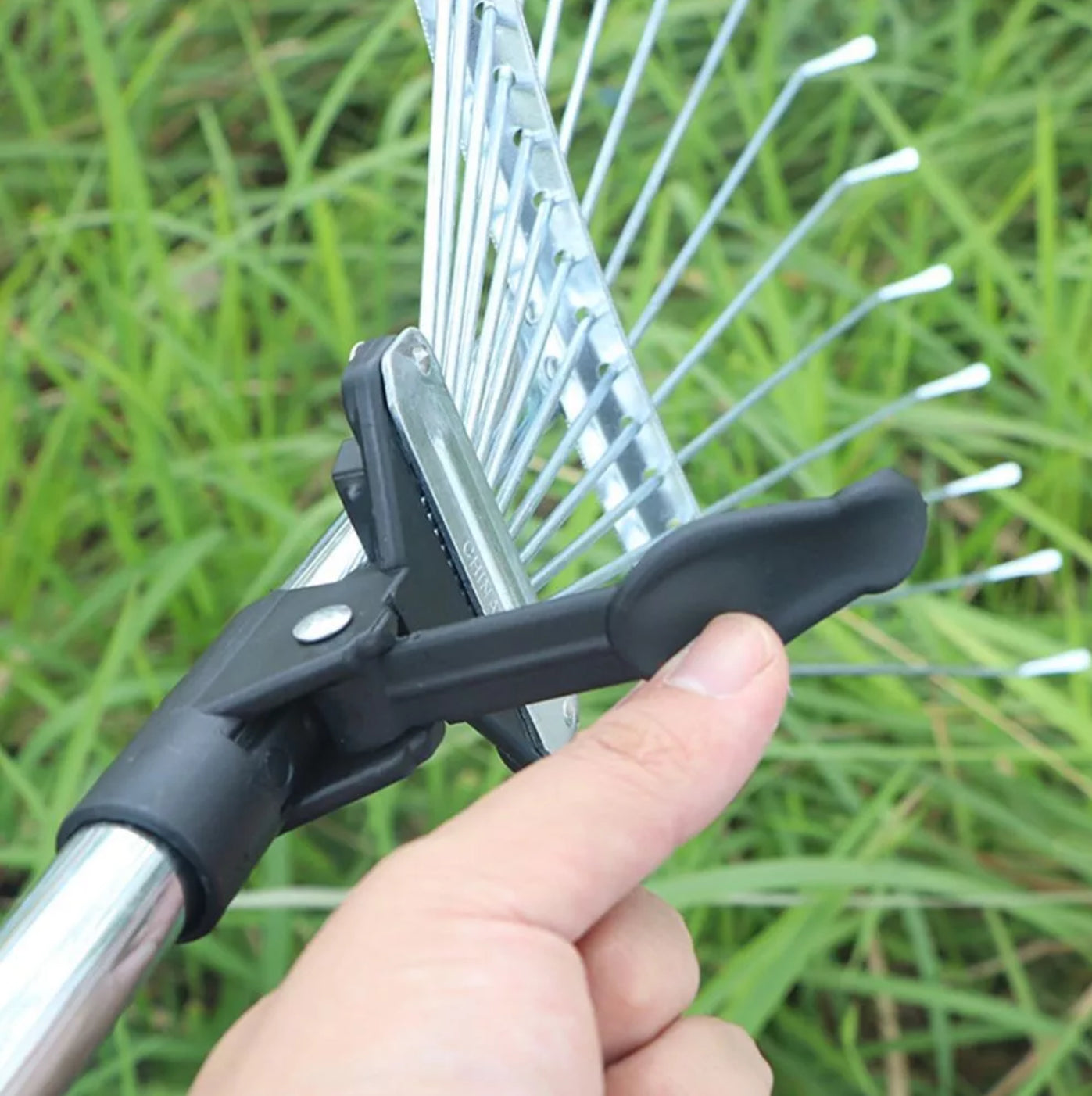 Adjustable Garden Rake