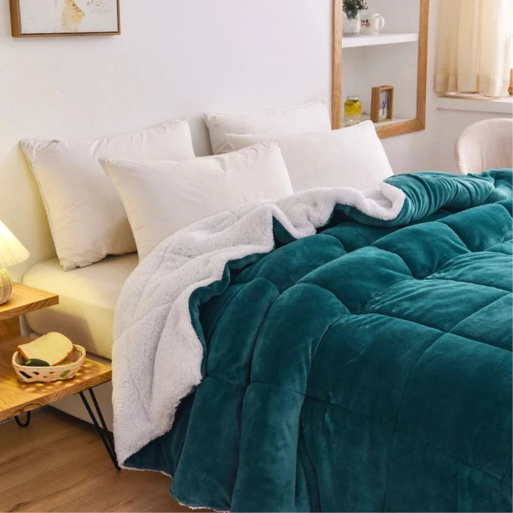 HomeHug™ Luxury Sherpa Doona. Australia's Favourite Doona!